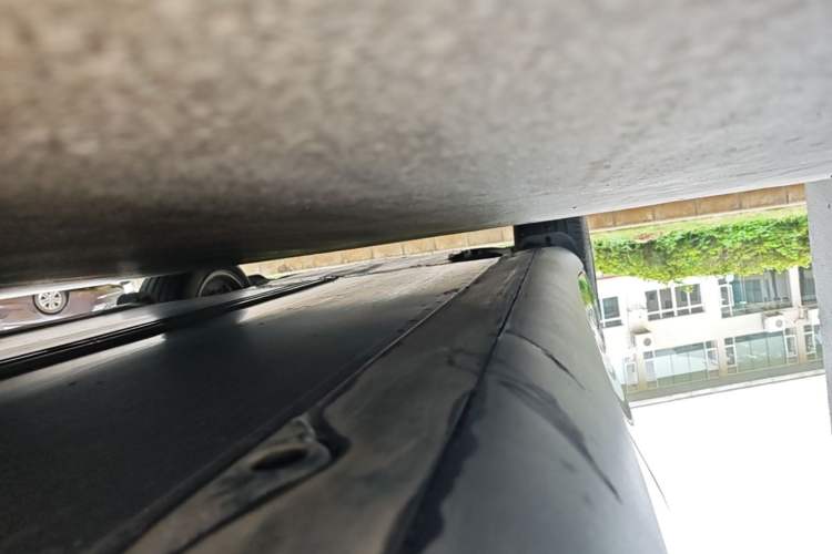 Used Tesla Model Y 2022 Revised Version Rear-Wheel Drive Left Side Sill