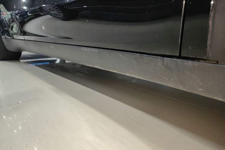 Used Tesla Model Y 2022 Revised Version Rear-Wheel Drive Left Side Sill