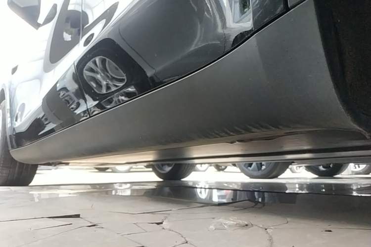 Used Tesla Model Y 2022 Revised Version Rear-Wheel Drive Left Side Sill