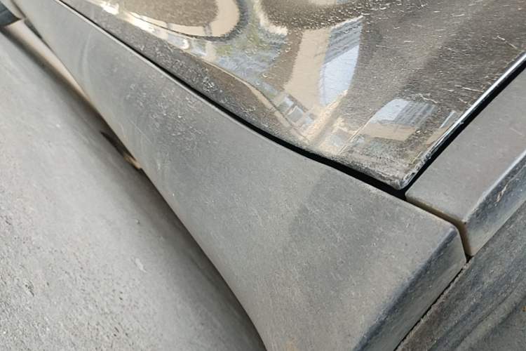 Used Tesla Model Y 2022 Rear-Wheel-Drive Version Left Side Sill
