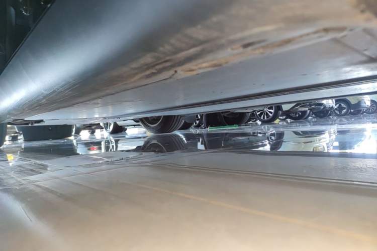 Used Tesla Model Y 2022 Revised Version Rear-Wheel Drive Left Side Sill