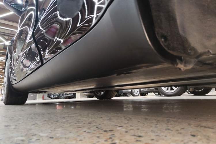 Used Tesla Model Y 2022 Revised Version Rear-Wheel Drive Left Side Sill