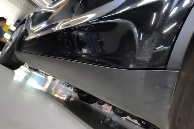 Used Tesla Model Y 2022 Revised Version Rear-Wheel Drive Left Side Sill