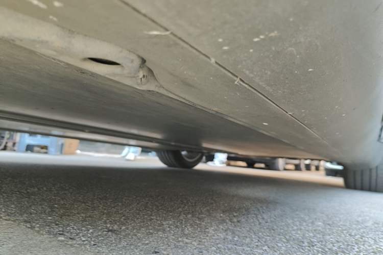Used Tesla Model Y 2022 Rear-Wheel-Drive Version Left Side Sill