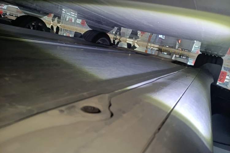 Used Tesla Model Y 2022 Rear-Wheel-Drive Version Left Side Sill