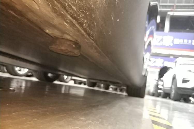 Used Tesla Model Y 2022 Revised Version Rear-Wheel Drive Left Side Sill