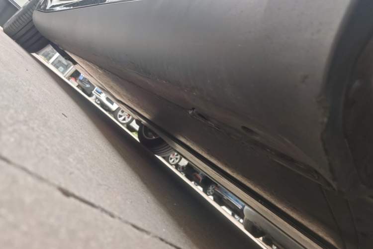 Used Tesla Model Y 2022 Revised Version Rear-Wheel Drive Left Side Sill