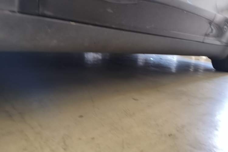 Used Tesla Model Y 2022 Rear-Wheel-Drive Version Left Side Sill