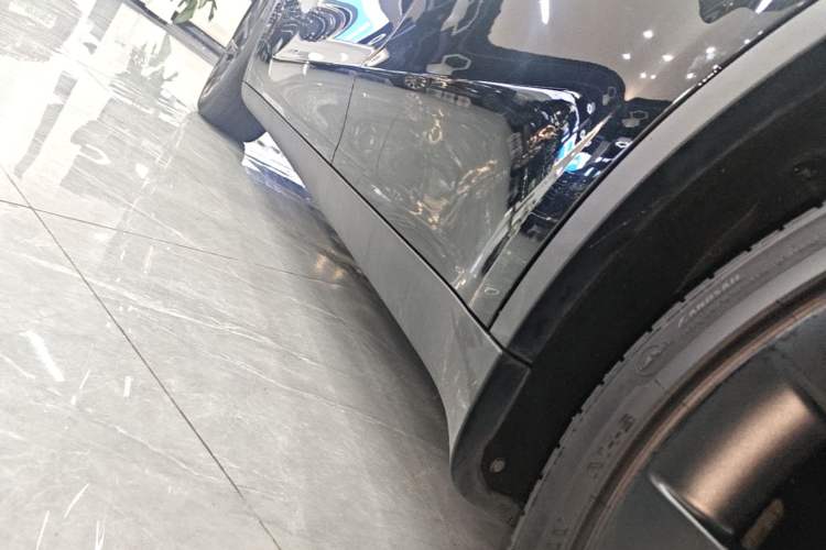 Used Tesla Model Y 2022 Rear-Wheel-Drive Version Left Side Sill