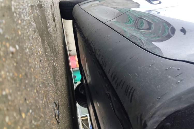 Used Tesla Model Y 2022 Revised Version Rear-Wheel Drive Left Side Sill