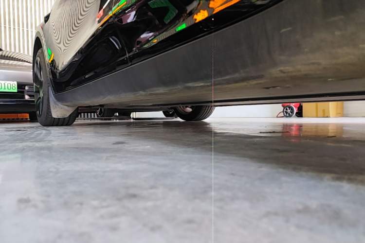 Used Tesla Model Y 2022 Revised Version Rear-Wheel Drive Left Side Sill