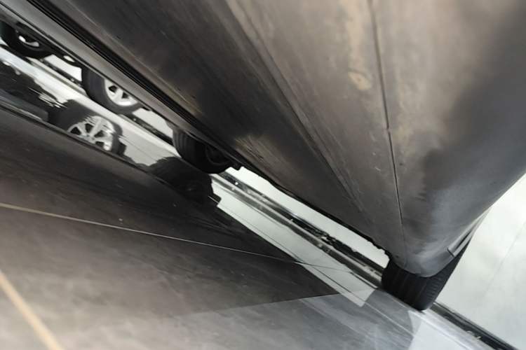 Used Tesla Model Y 2022 Rear-Wheel-Drive Version Left Side Sill