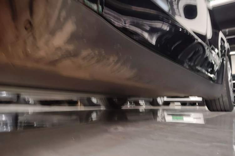 Used Tesla Model Y 2022 Revised Version Rear-Wheel Drive Left Side Sill