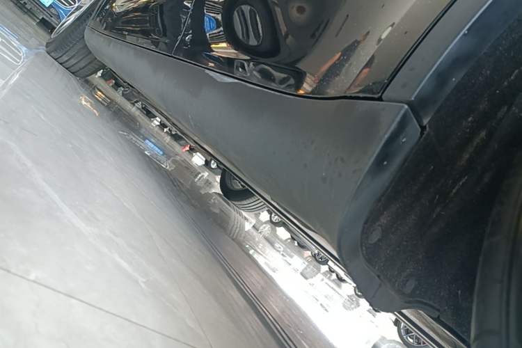 Used Tesla Model Y 2022 Revised Version Rear-Wheel Drive Left Side Sill