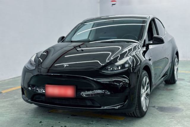 Tesla Model Y 2022 Rear-Wheel-Drive Version usado