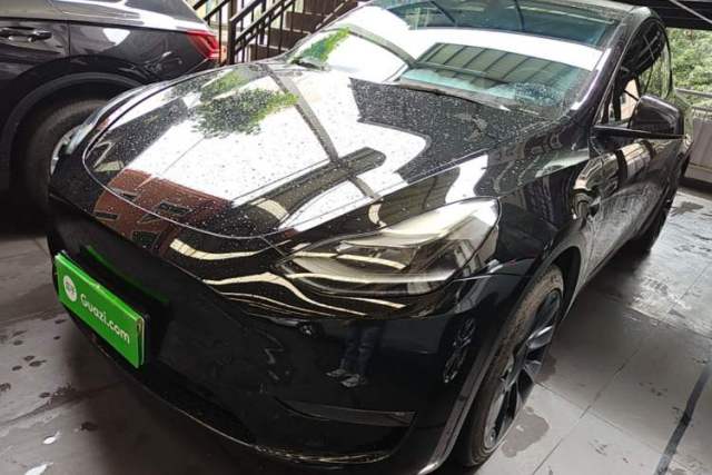 Used Tesla Model Y 2022 Long-Range All-Wheel-Drive Version