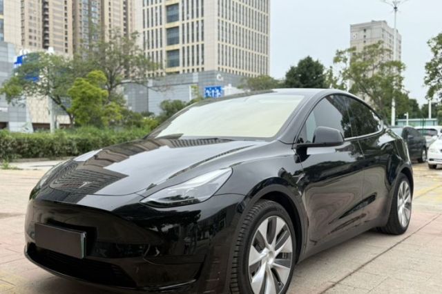 Used Tesla Model Y 2022 Rear-Wheel-Drive Version
