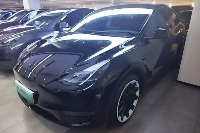 Ojetý Tesla Model Y 2022 Revised Version Long-Range All-Wheel Drive