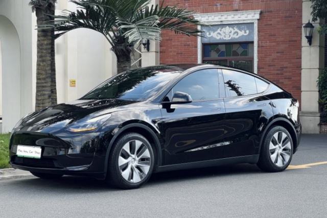 Tesla Model Y 2022 Rear-Wheel-Drive Version d’occasion