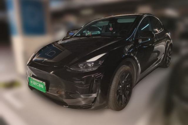 Used Tesla Model Y 2022 Long-Range All-Wheel-Drive Version