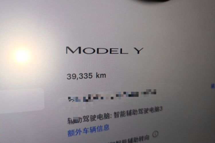 Used Tesla Model Y 2022 Rear-Wheel-Drive Version Odometer Close Up