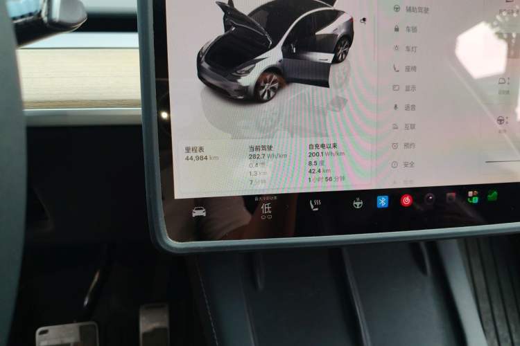 Used Tesla Model Y 2022 Rear-Wheel-Drive Version Odometer Close Up
