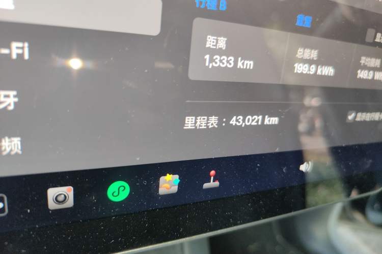 Used Tesla Model Y 2022 Revised Version Rear-Wheel Drive Odometer Close Up