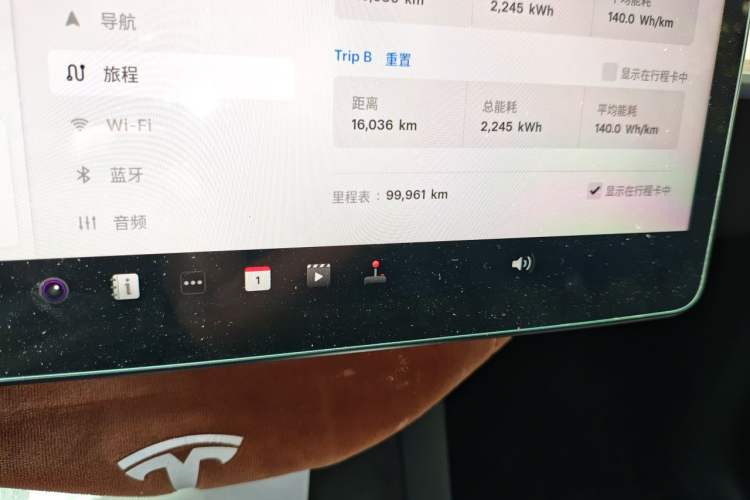 Used Tesla Model Y 2022 Revised Version Rear-Wheel Drive Odometer Close Up