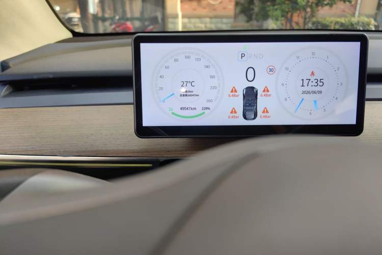 Used Tesla Model Y 2022 Rear-Wheel-Drive Version Odometer Close Up
