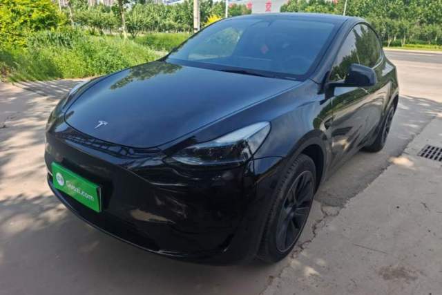 Ojetý Tesla Model Y 2022 Revised Version Rear-Wheel Drive
