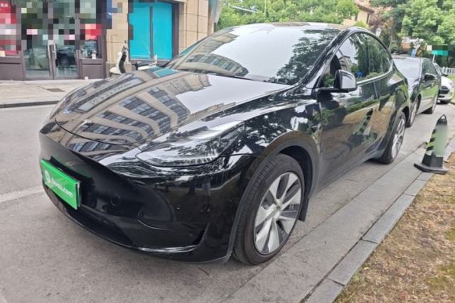 Ojetý Tesla Model Y 2022 Revised Version Rear-Wheel Drive