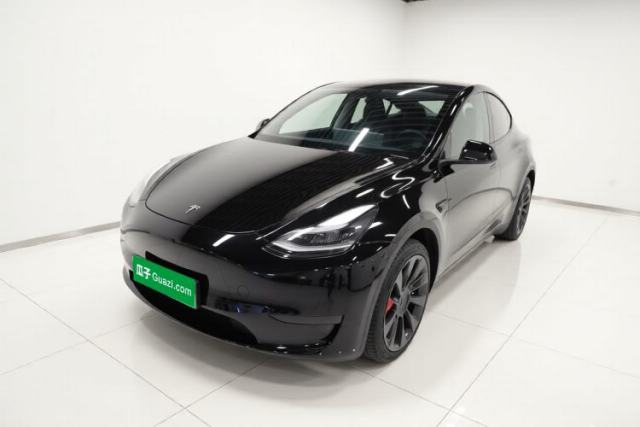 Tesla Model Y 2022 Revised Version Rear-Wheel Drive с пробегом