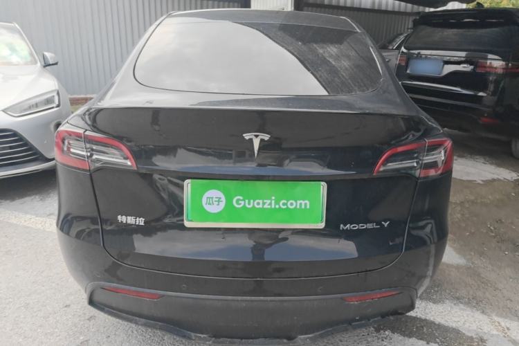 Used Tesla Model Y 2022 Long-Range All-Wheel-Drive Version Rear