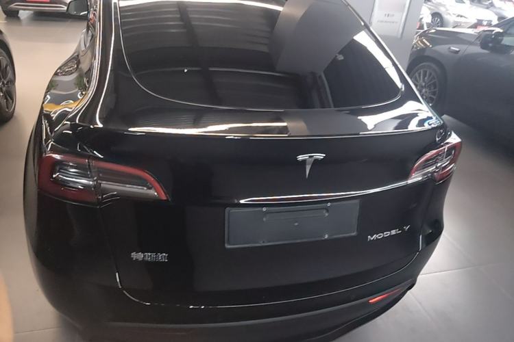 Used Tesla Model Y 2022 Rear-Wheel-Drive Version Rear