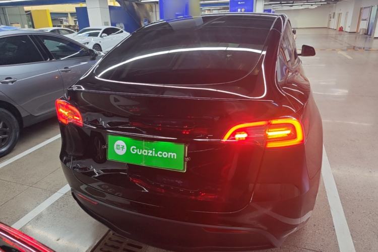 Used Tesla Model Y 2022 Rear-Wheel-Drive Version Rear