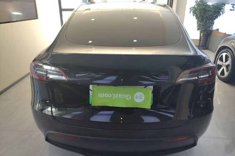 Used Tesla Model Y 2022 Long-Range All-Wheel-Drive Version Rear