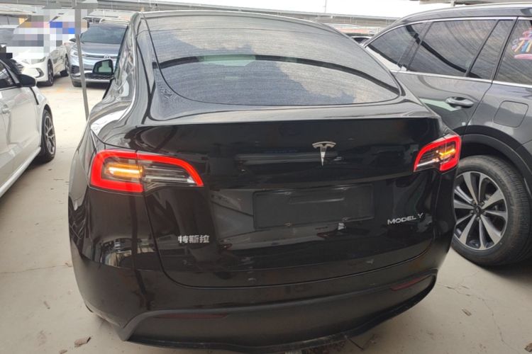 Used Tesla Model Y 2022 Long-Range All-Wheel-Drive Version Rear