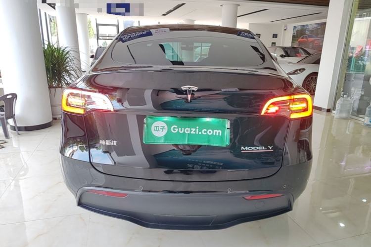 Used Tesla Model Y 2022 Long-Range All-Wheel-Drive Version Rear