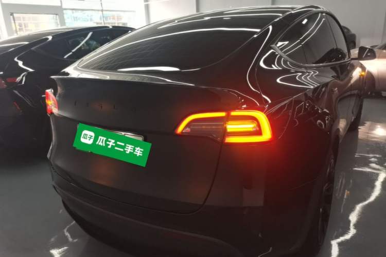 Used Tesla Model Y 2022 Long-Range All-Wheel-Drive Version Rear