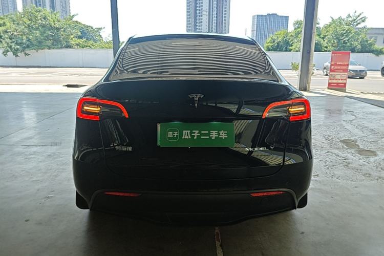 Used Tesla Model Y 2022 Long-Range All-Wheel-Drive Version Rear