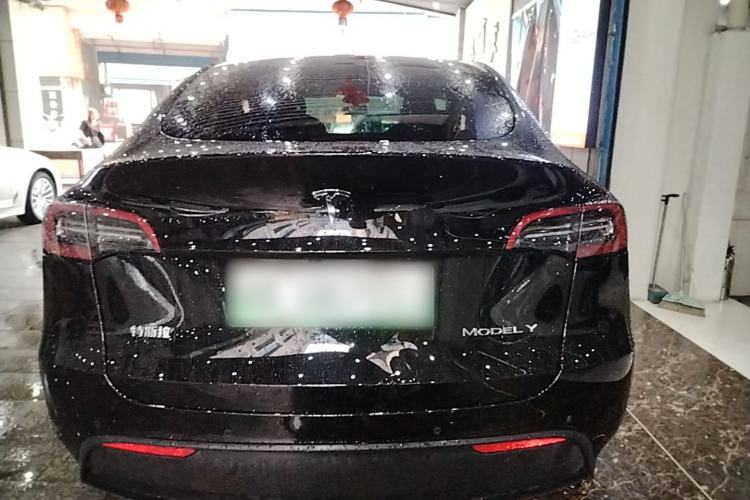 Used Tesla Model Y 2022 Long-Range All-Wheel-Drive Version Rear