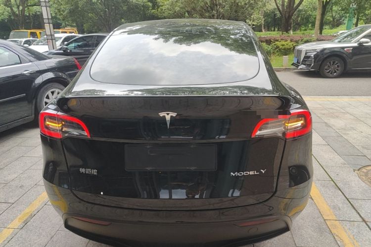 Used Tesla Model Y 2022 Rear-Wheel-Drive Version Rear