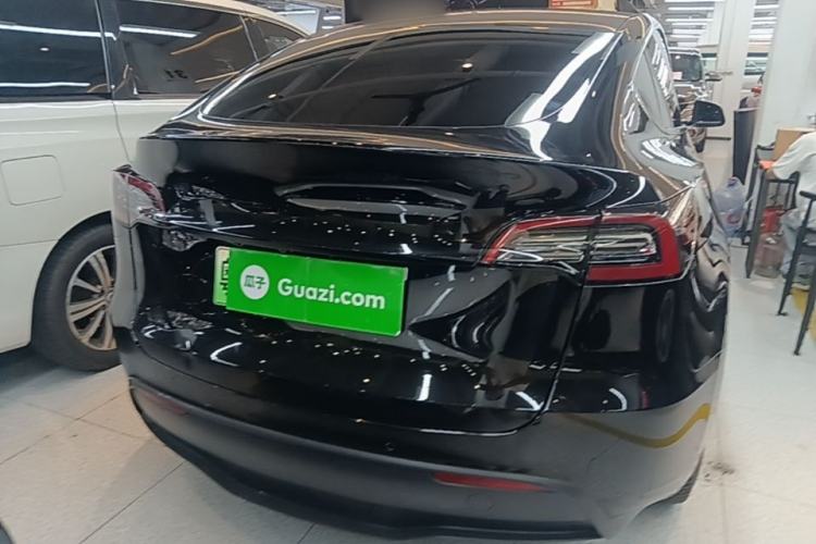 Used Tesla Model Y 2022 Long-Range All-Wheel-Drive Version Rear
