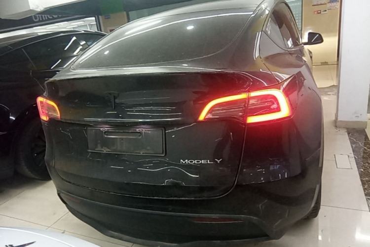 Used Tesla Model Y 2022 Rear-Wheel-Drive Version Rear