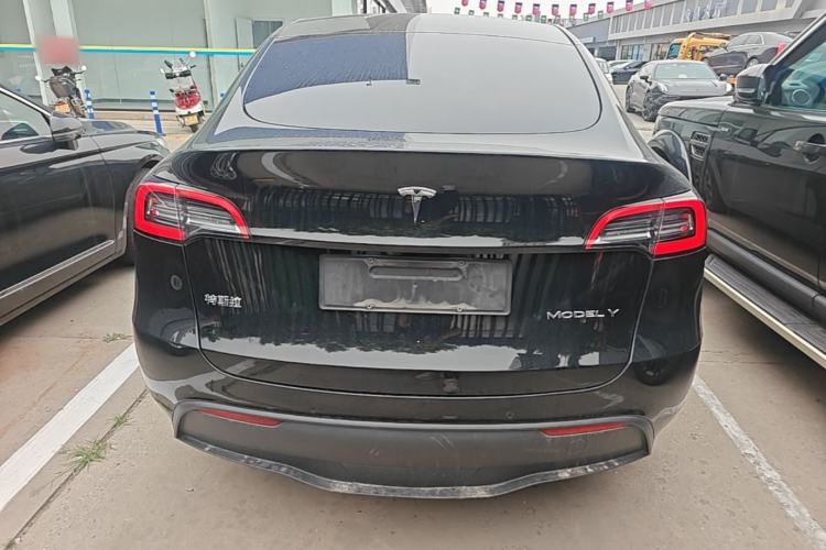 Used Tesla Model Y 2022 Long-Range All-Wheel-Drive Version Rear