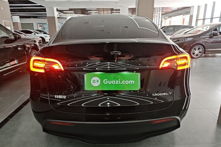 Used Tesla Model Y 2022 Long-Range All-Wheel-Drive Version Rear