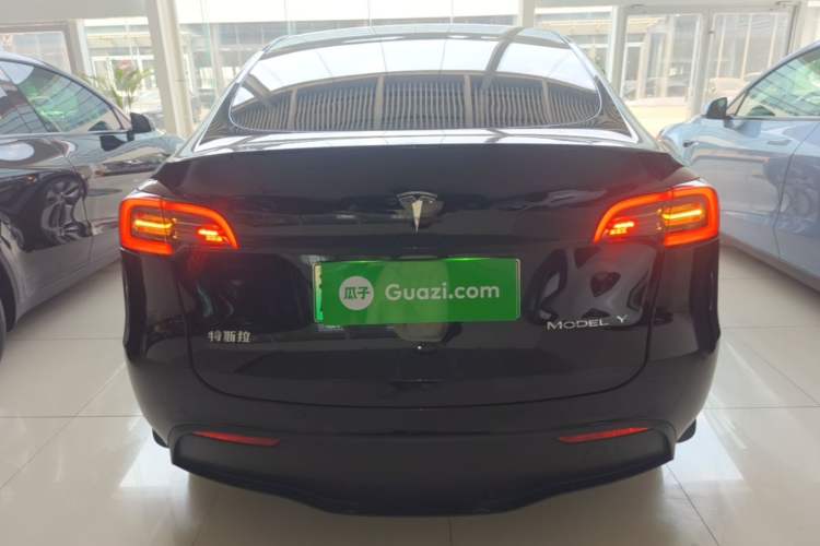 Used Tesla Model Y 2022 Long-Range All-Wheel-Drive Version Rear