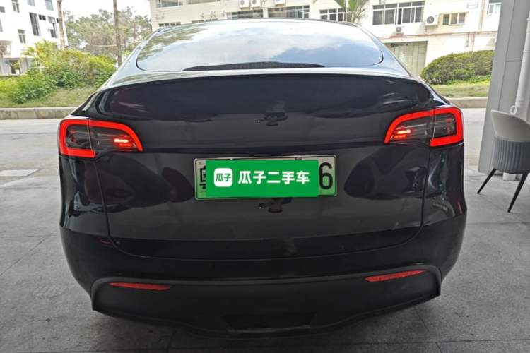 Used Tesla Model Y 2022 Long-Range All-Wheel-Drive Version Rear