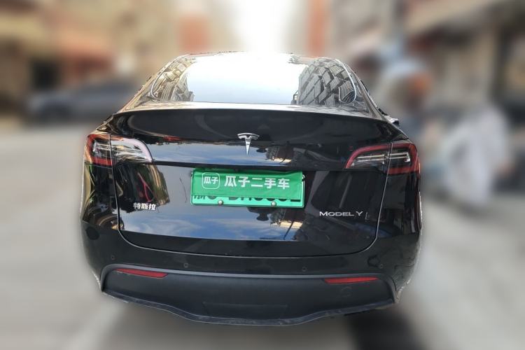 Used Tesla Model Y 2022 Long-Range All-Wheel-Drive Version Rear
