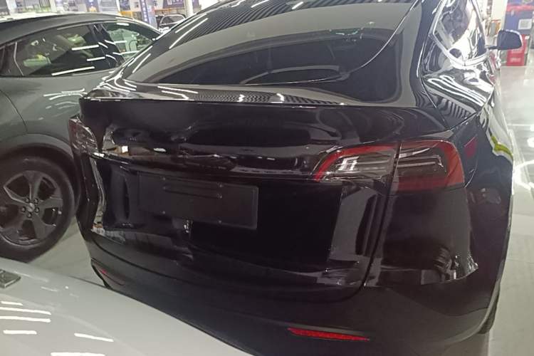 Used Tesla Model Y 2022 Rear-Wheel-Drive Version Rear